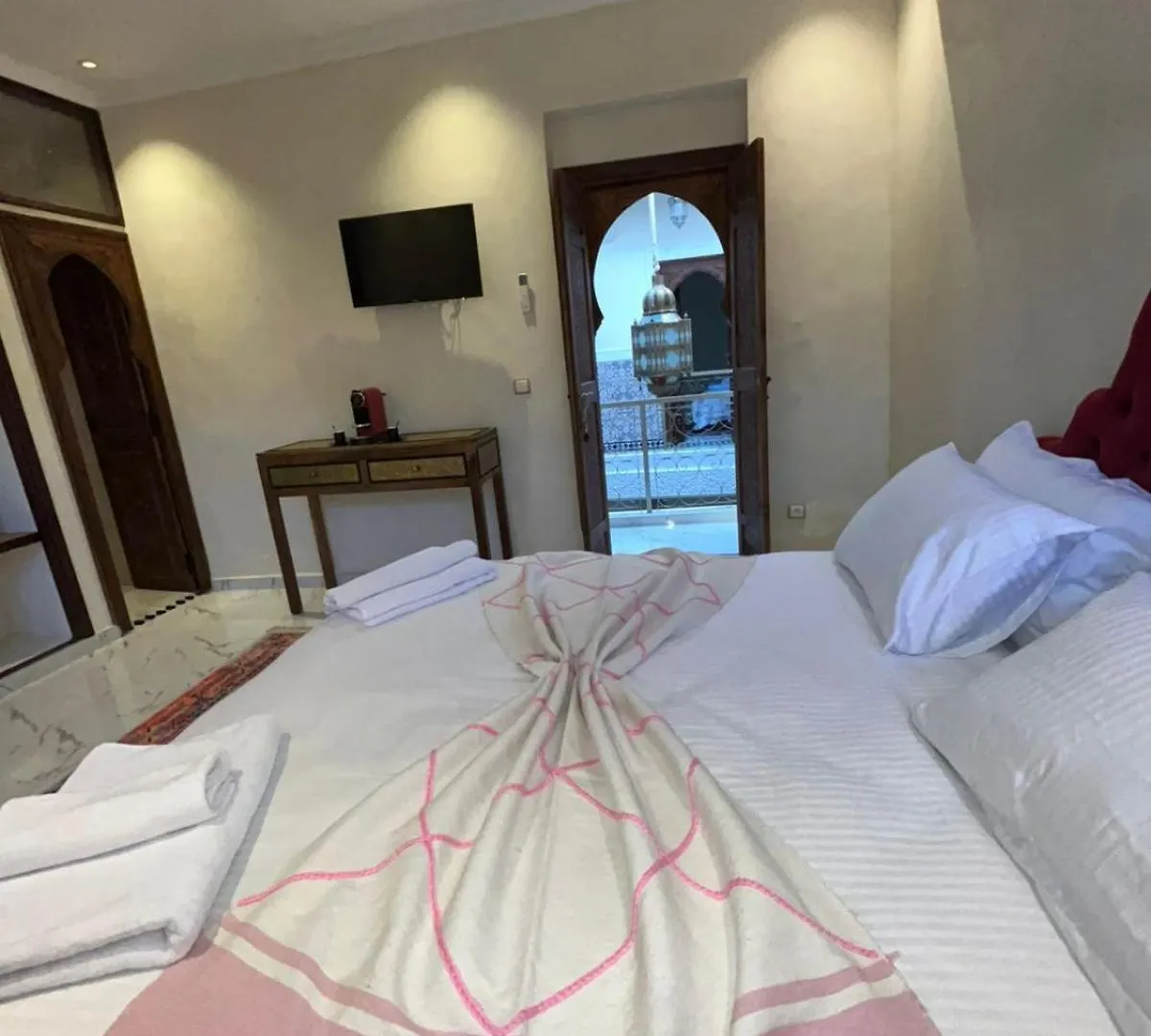 Riad Abrare مراكش بيت ضيافة